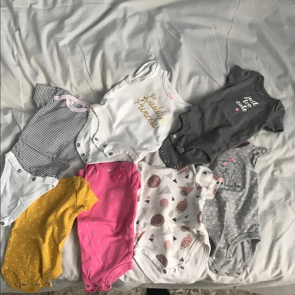 carters baby girl bodies Size NB